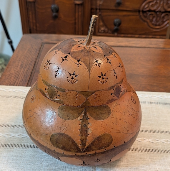 Vintage Handcrafted Gourd with Fish Design By Duane Teeter signed 1981 - Picture 2 of 10